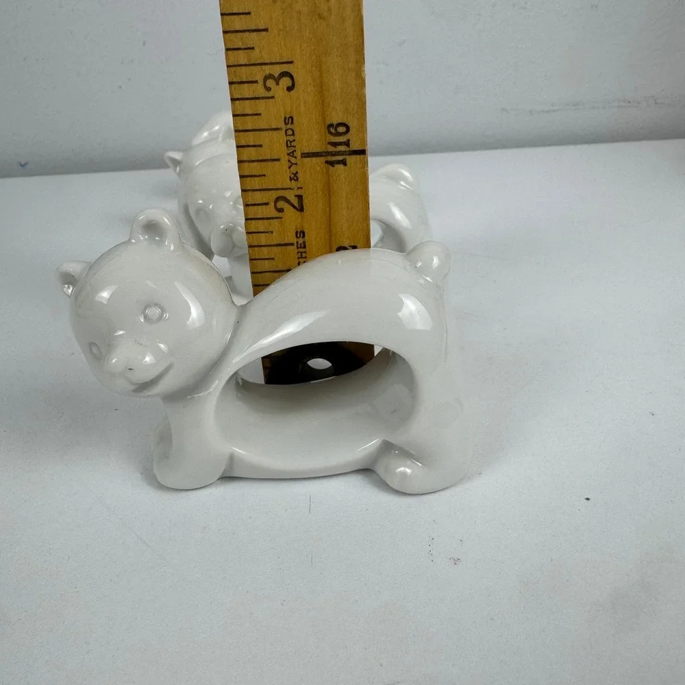 Vtg White Ceramic Animal Napkin Rings‎ Set of 4 Bear Cat Rabbit Dog whimsical